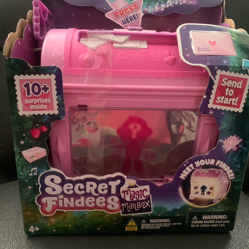 Goliath Secret Findees Magic Mailbox -
